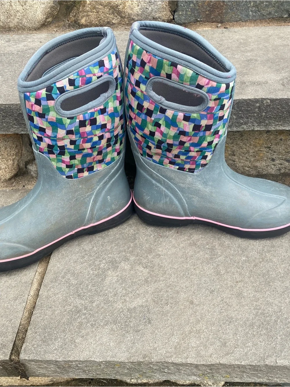 Bogs Gray Big Girls size 5 Winter Snow Boots